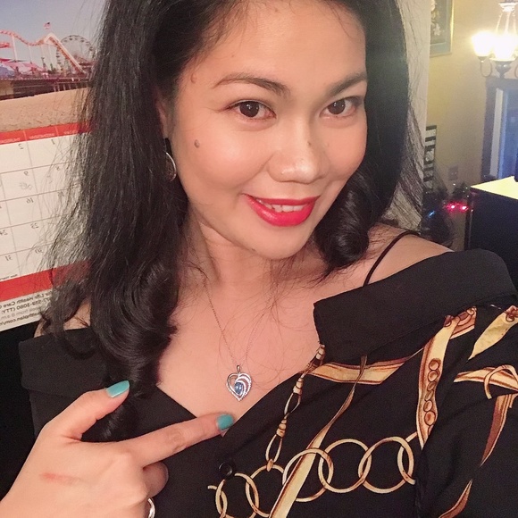 Tops - Picture 4 of 11